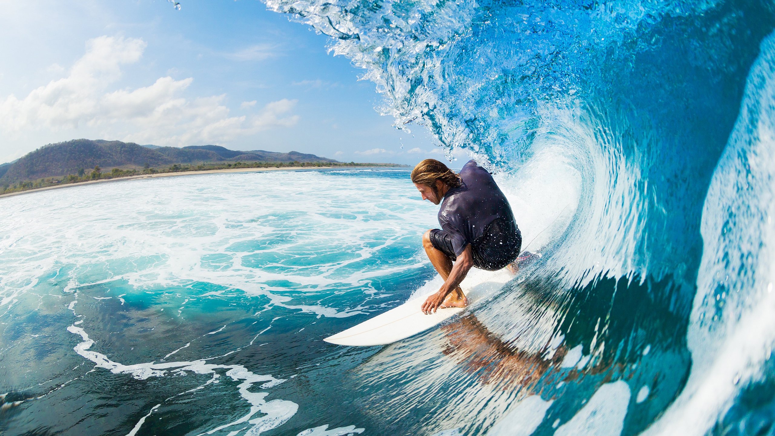 世界杯：公共大屏幕观战活动出现“人山人海站不下”场景